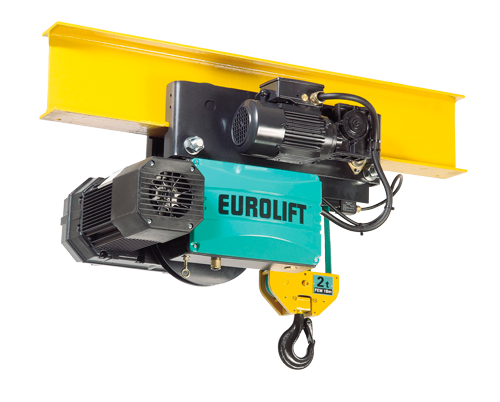 Palan électrique à sangle vert EUROLIFT sur chariot et poutre jaune avec crochet 2 t, sur fond transparent